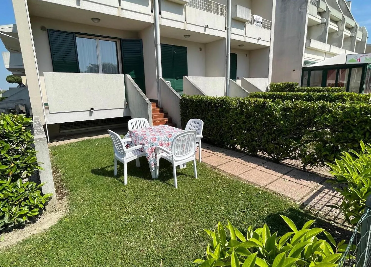 Villaggio Luna Swimmingpool- Agenzia Cocal Caorle