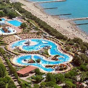 Adria Presso Centro Vacanze Pra' Delle Torri Campeggio
